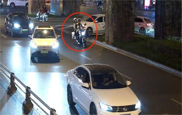 云开体育向当日赐与匡助的警官抒发他们最诚恳的感恩-云开体育app官网入口网页版 最新官方入口